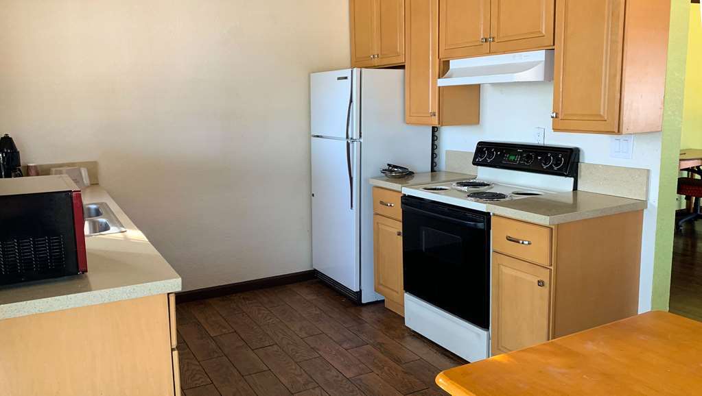 Anchorage Inn Lakeport Rom bilde
